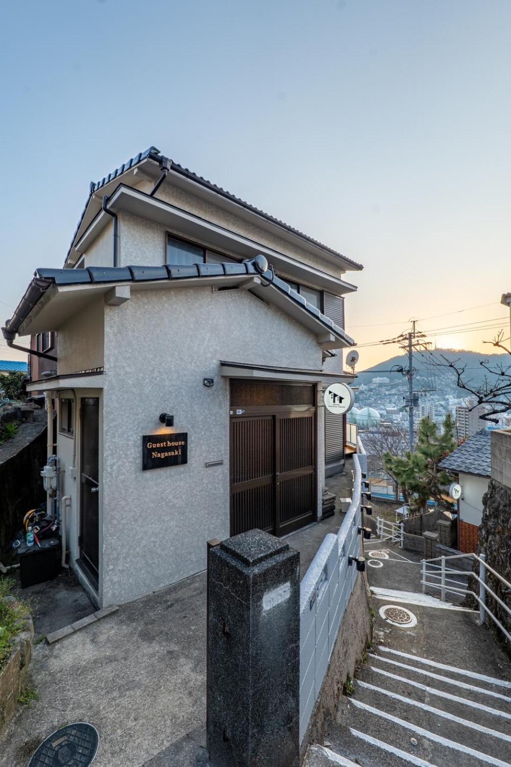 Guest House Nagasaki 2 御船蔵の我が家 2 Buitenkant foto